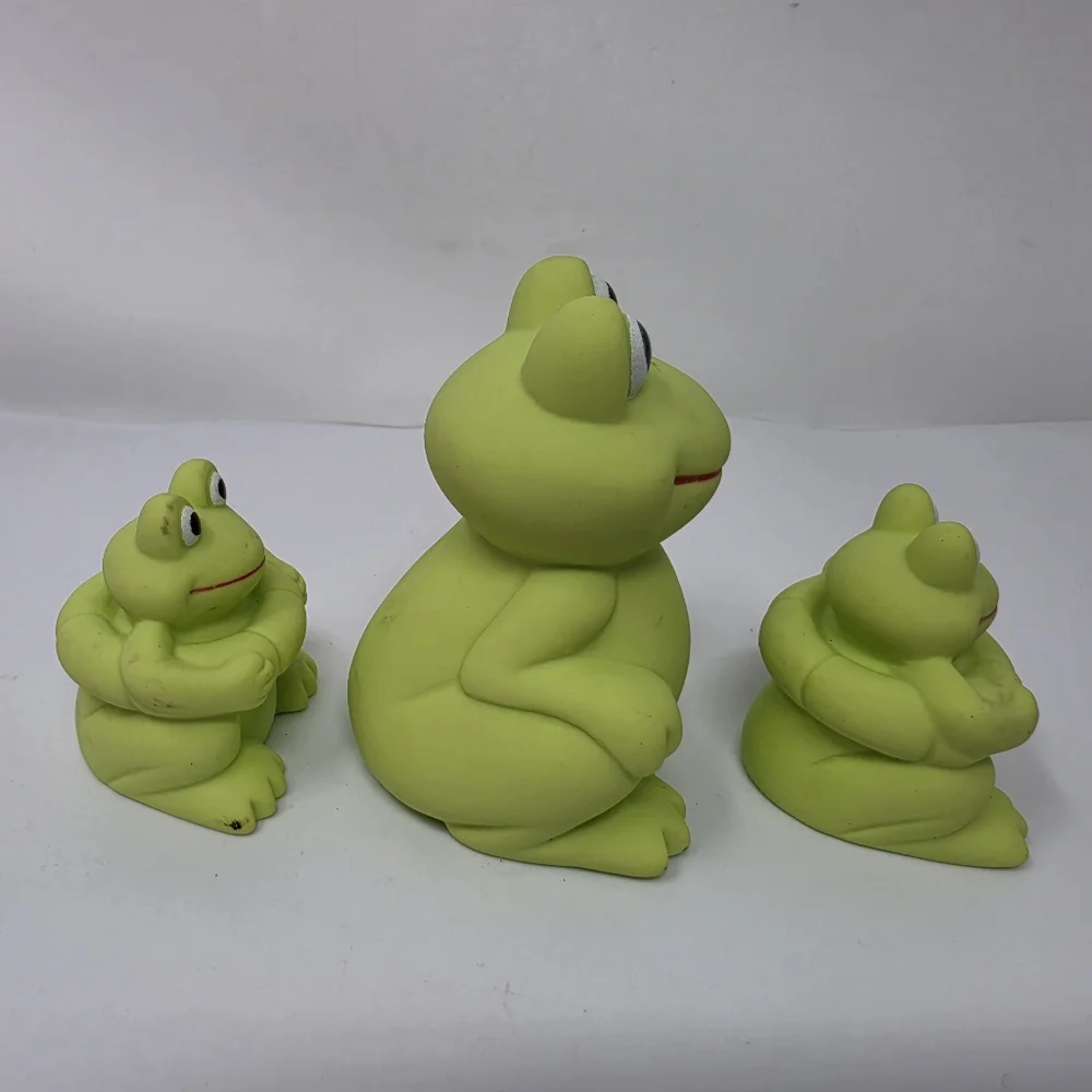 Vital Baby Rubber Frog Green Toys Lot of 3